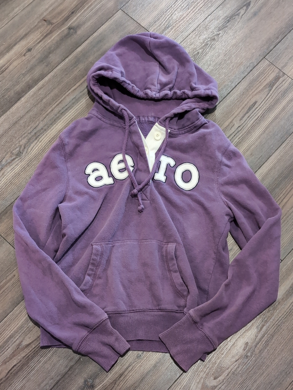 Aéropostale Purple Hooded Sweatshirt Medium